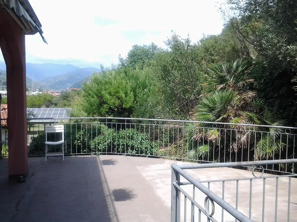 La Casa Rosa Vila Camporosso