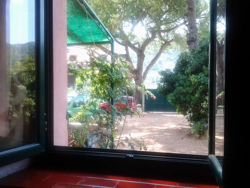 La Casa Rosa Vila Camporosso  Itália