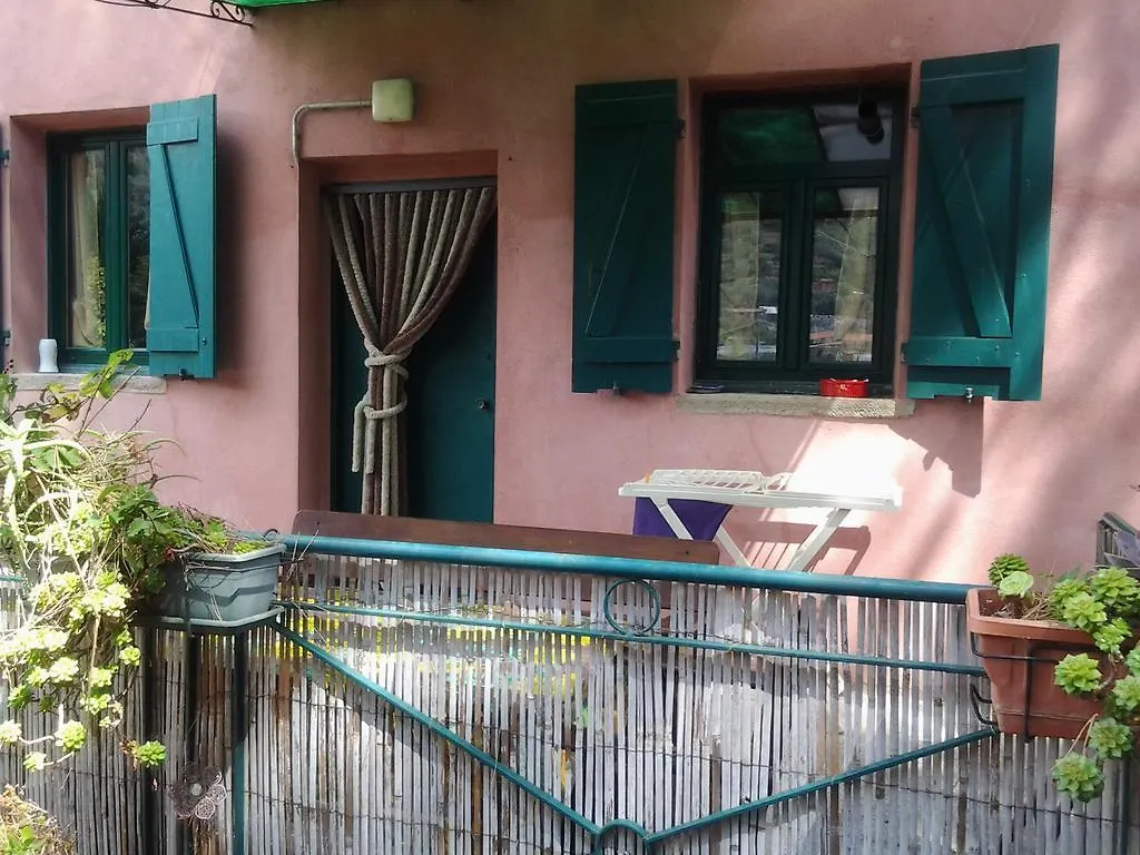 Casa de Férias La Casa Rosa Vila Camporosso  Itália