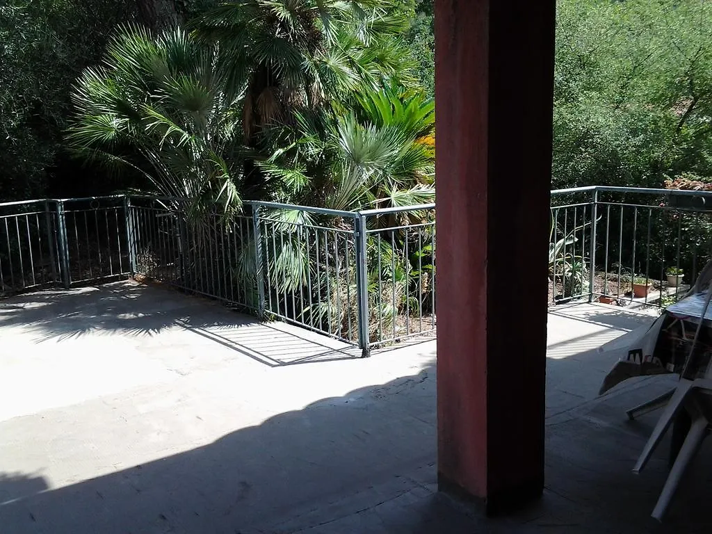 La Casa Rosa Vila Camporosso  0*, Camporosso (Liguria)