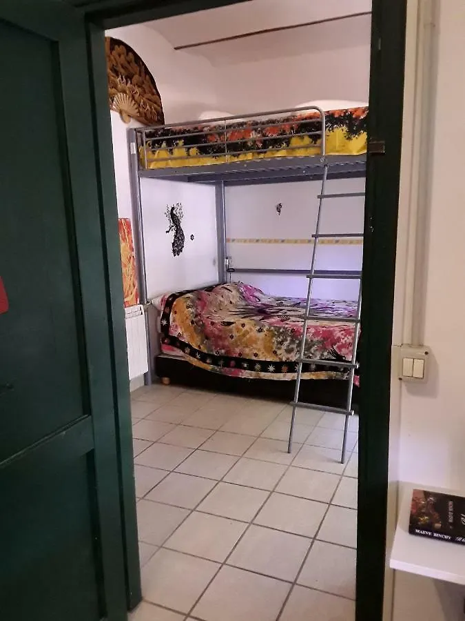 La Casa Rosa Vila Camporosso  Casa de Férias
